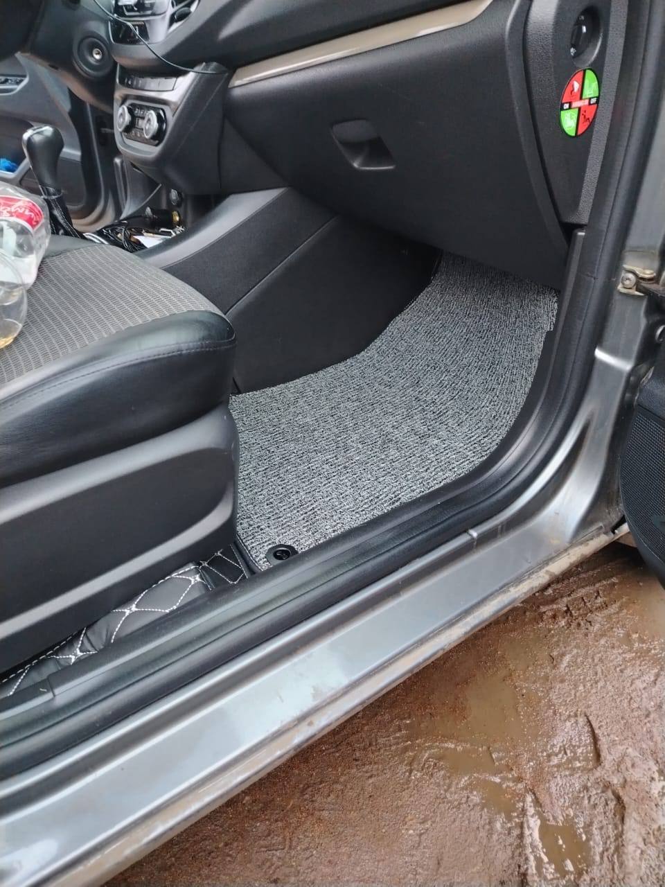 Автомобильные 3D коврики из экокожи для Lada