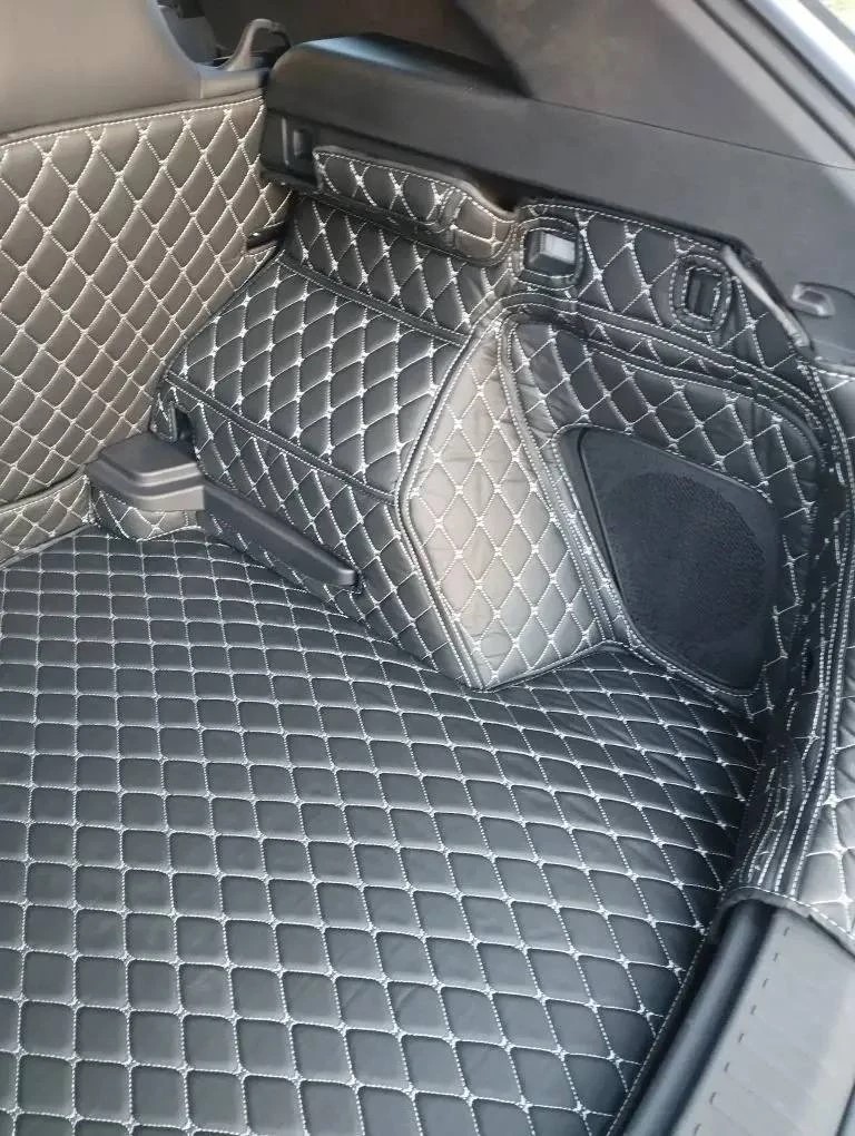 Автомобильные 3D коврики из экокожи для OMODA